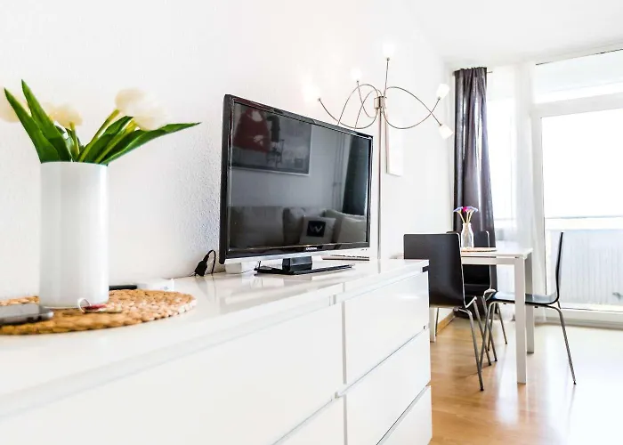 Fair * كولونيا